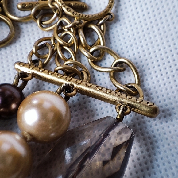 Stella • Dot Signed Triple Strand Glass Pearls, Faceted Acrylic Knotted Necklace - Picture 8 of 9